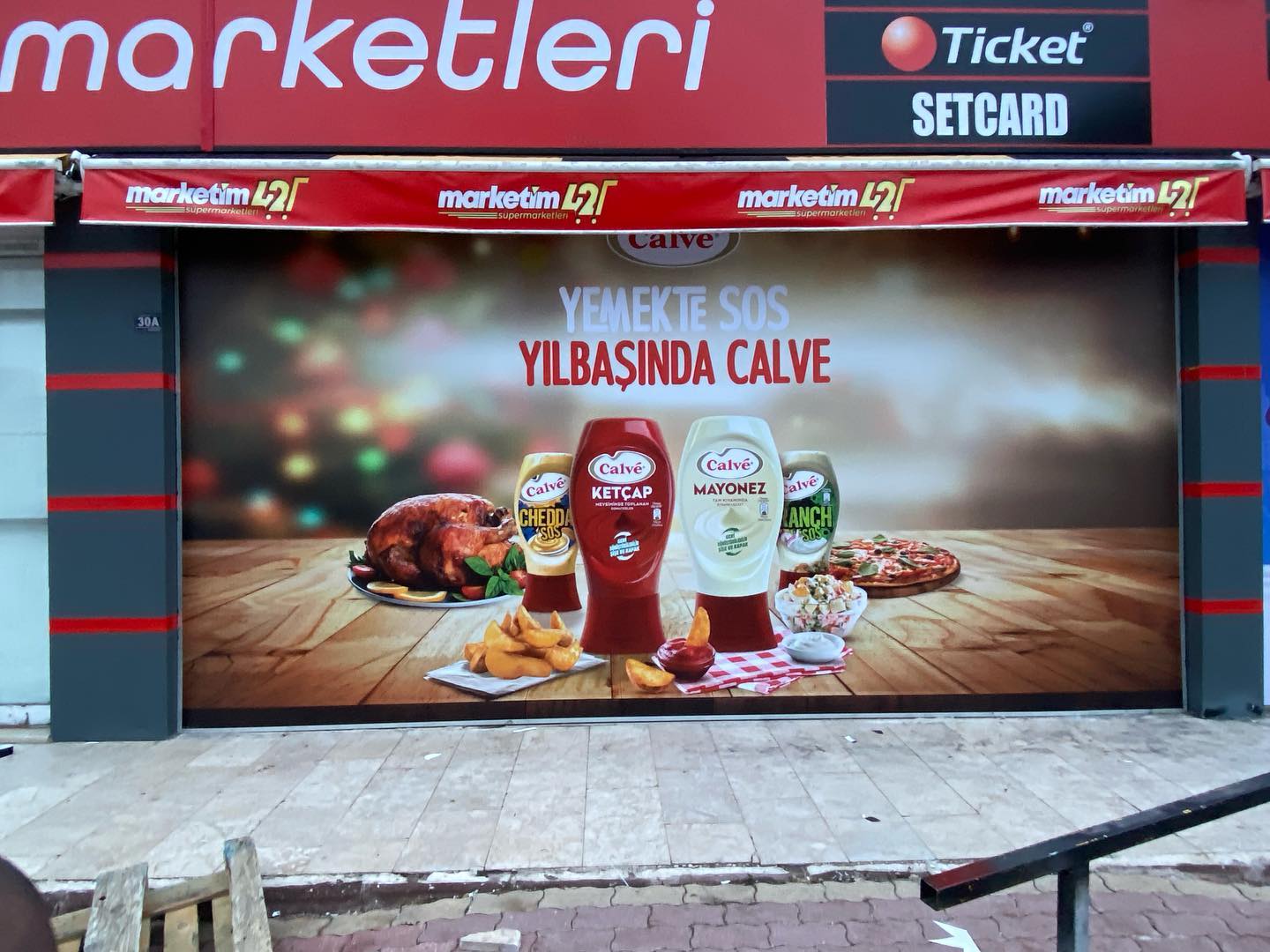 Yapışkanlı folyo baskı ve dijital baskı uygulaması Konya
